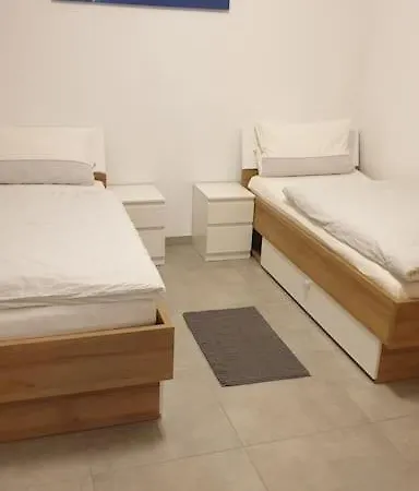 Apartment Ferienwohnung *
